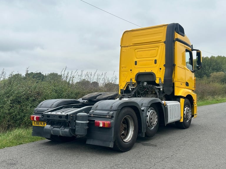 Mercedes-Benz Actros 2545 6 X 2 Tractor Unit