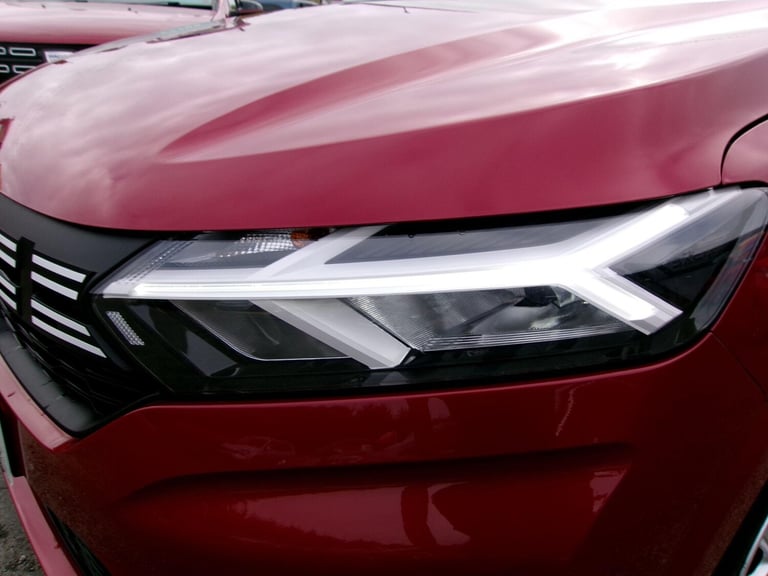 2023 Dacia Sandero 1.0 TCe Essential Euro 6 (s/s) 5dr HATCHBACK Petrol Manual