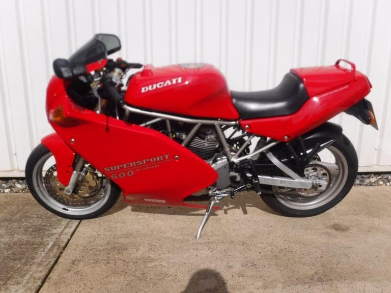1996 Ducati 600 0 Super Sports 