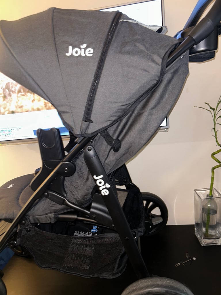 Joie Car Seat, Car Seat Base and Stroller 
