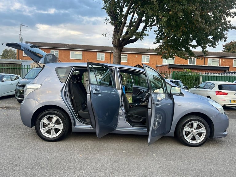 2010 Toyota Verso 1.6 V-matic TR 5dr MPV Petrol Manual