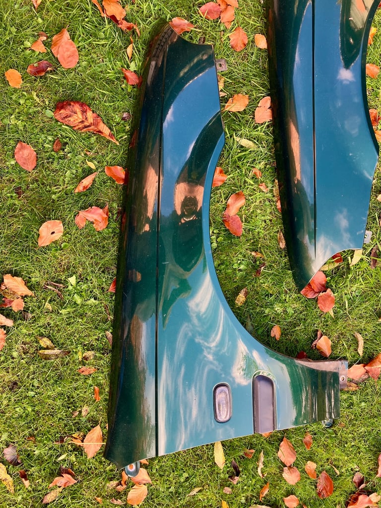Rover 45 / MG ZS Front Wings PAIR - British Racing Green - Rust Free - Will Split
