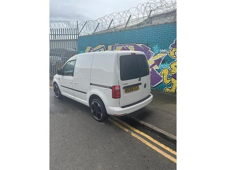Volkswagen Caddy 2.0 TDI C20 BlueMotion Tech Highline Panel Van 