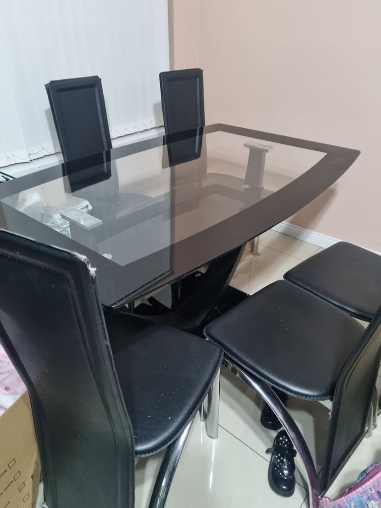 image for Free dining table and 6 chairs