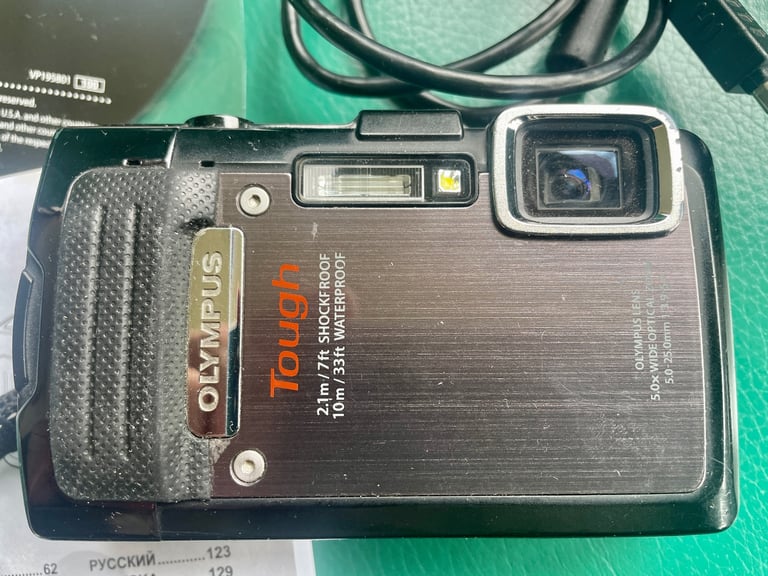 Olympus Stylus Tough TG-830 16 Megapixels Shockproof Waterproof Camera Black