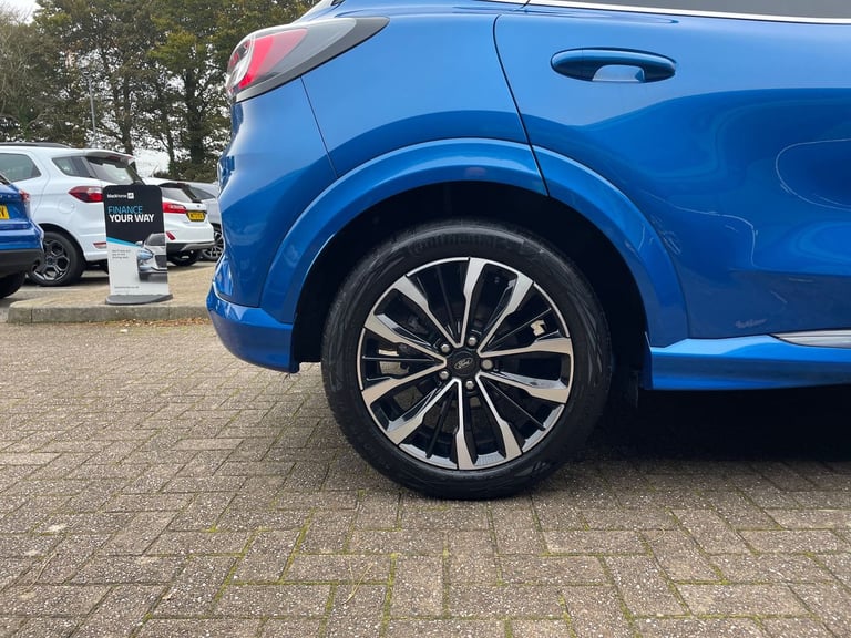 2022 Ford Puma 1.0 EcoBoost Hybrid mHEV 155 ST-Line Vignale 5dr Hatchback Petrol Manual