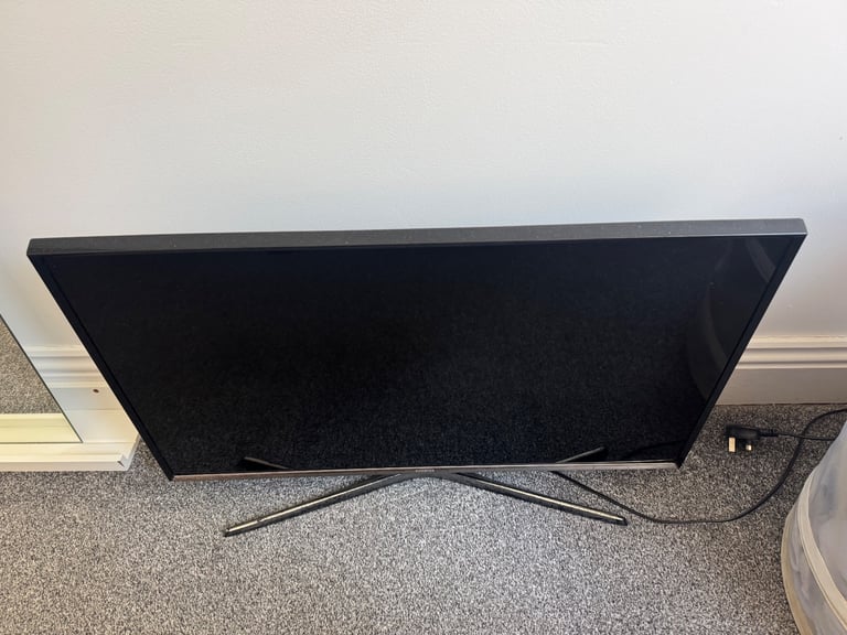 SAMSUNG T32E390SX 32” Smart Full HD LED TV