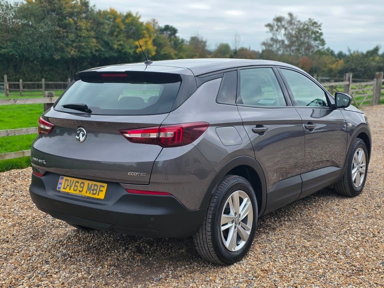 Vauxhall Grandland X SE
