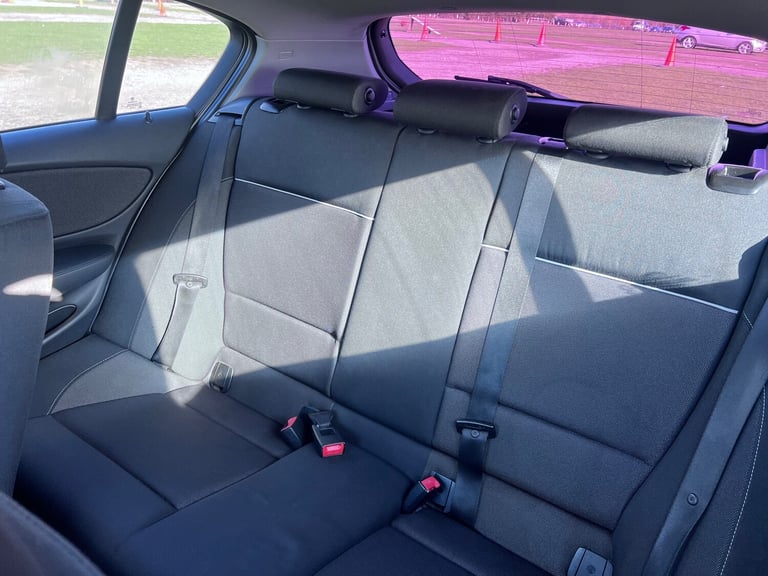 2010 BMW 1 Series 2.0 116i Sport Hatchback 5dr Petrol Steptronic Euro 5 (122 ps)