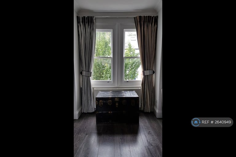 3 bedroom flat in Althea St, London, SW6 (3 bed) (#2640949)