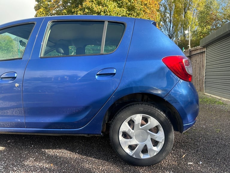 2013 Dacia Sandero 0.9 TCe Laureate Euro 5 5dr HATCHBACK Petrol Manual