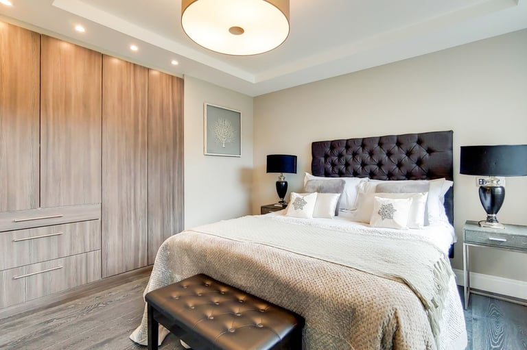 Three bedroom, three bathroom eigth floor apartment in St Johns Wood NW8