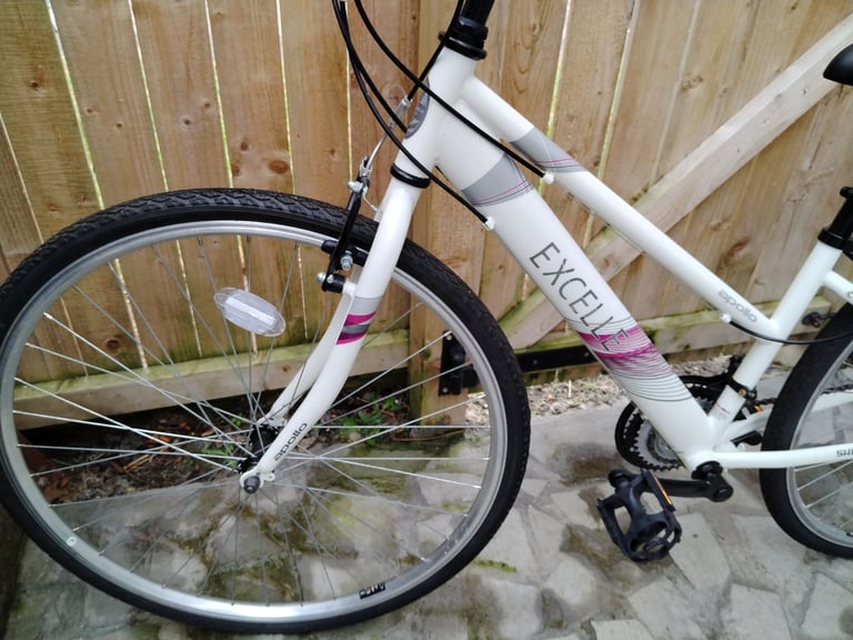 Women's apollo excelle bike
