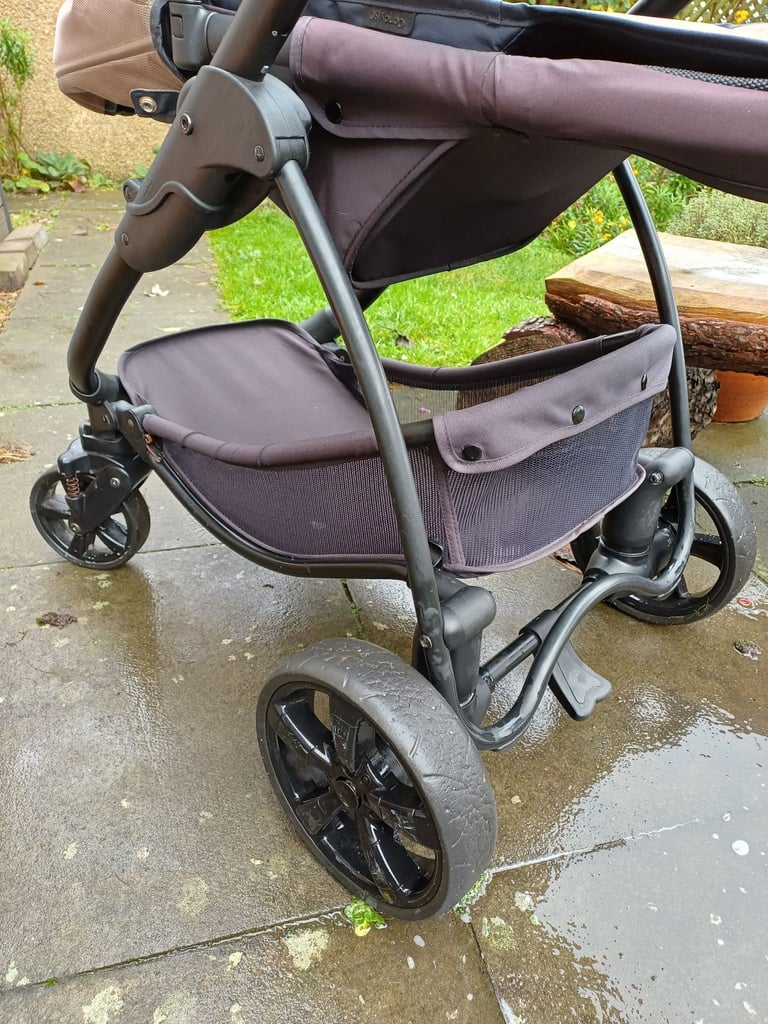 I-Candy Tudor pram and accesories