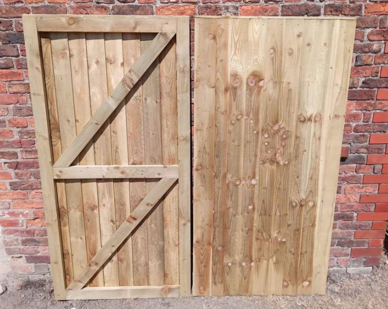 HEAVY DUTY VERTICAL BOARD FEATHER EDGE GARDEN GATES TREATED MADE TO MEASURE FROM £40 BESWICK