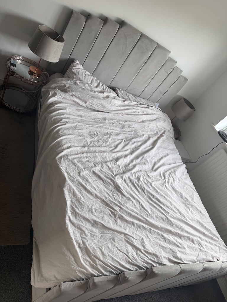 image for Kingsize Bed Frame & Mattress - Grey/Beige