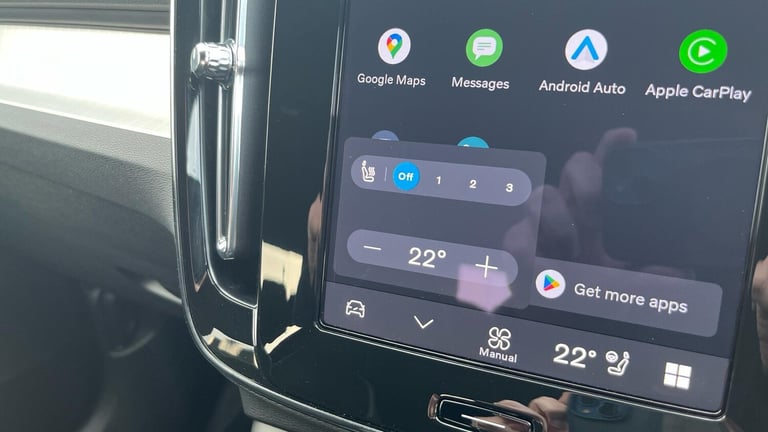 2025 Volvo XC40 2.0 B4 MHEV Plus Black Edition DCT Auto Euro 6 (s/s) 5dr ESTATE Petrol/Electric H...