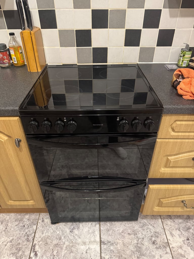 image for Indesit electric oven with hobb