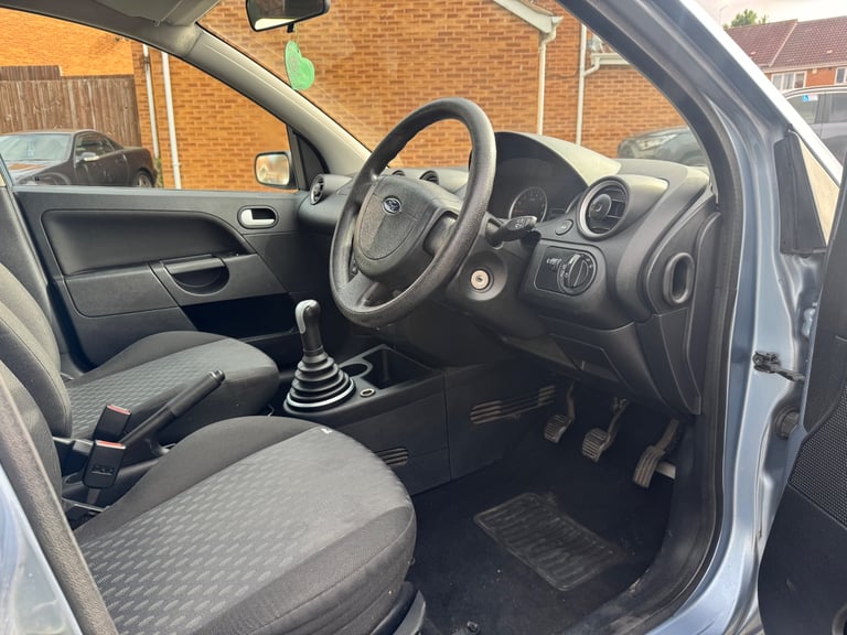 2005 (55) Ford Fiesta 1.4 Zetec Climate Hatchback 5dr Petrol Manual 12 Months Mot