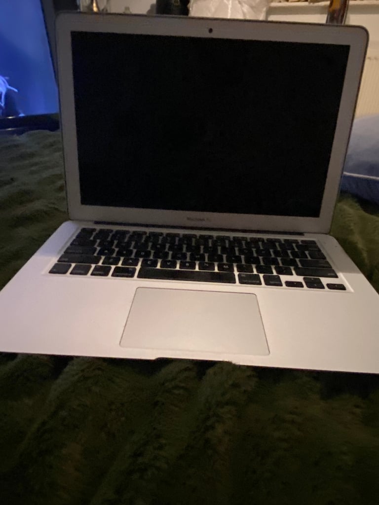 MacBook Air Model A1466 13” - needs MacOs reinstalling