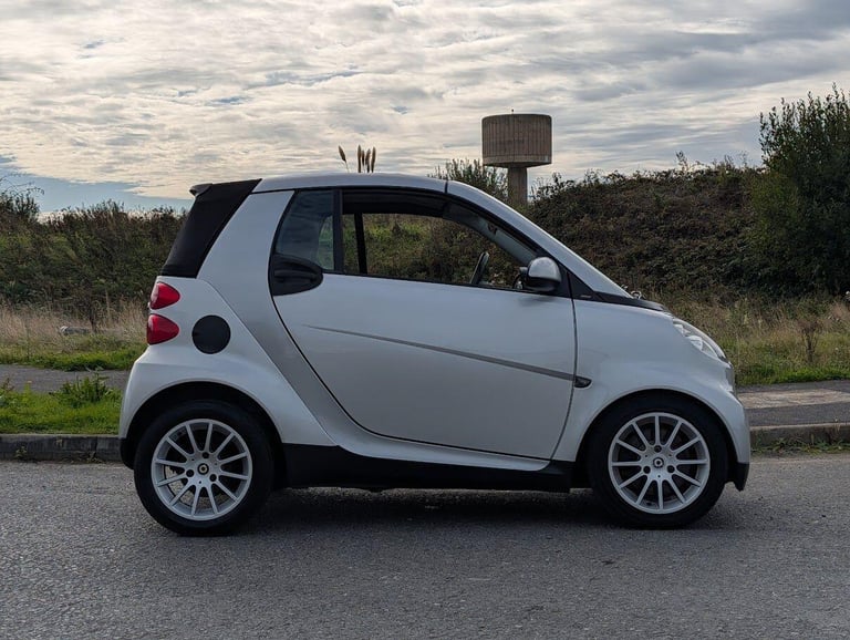 2010 smart fortwo 1.0 MHD Passion Cabriolet SoftTouch Euro 5 (s/s) 2dr CONVERTIBLE Petrol Automatic