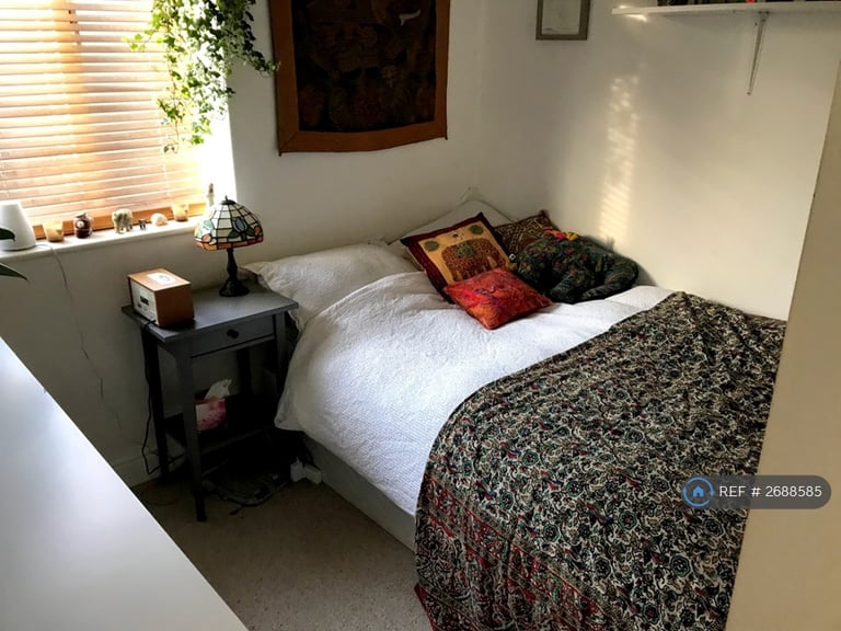 Studio flat in John Williams Close, London, SE14 (#2688585)