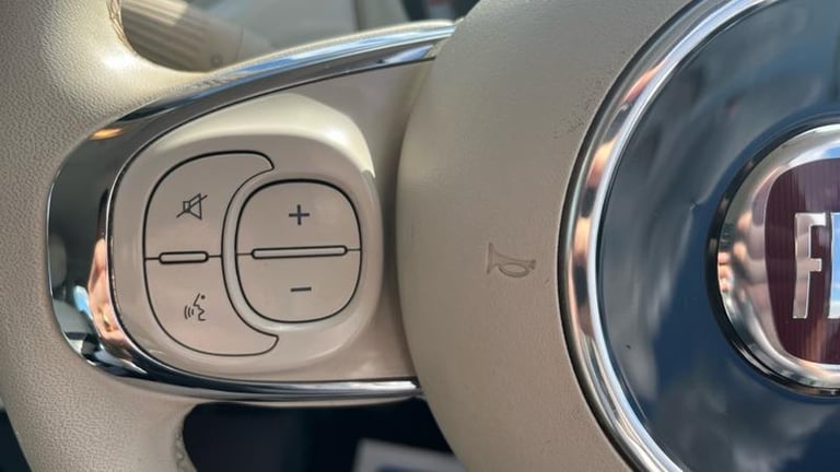 2019 Fiat 500 1.2 Lounge Hatchback 3dr Petrol Manual Euro 6 (s/s) (69 bhp) Manual Hatchback Petro...