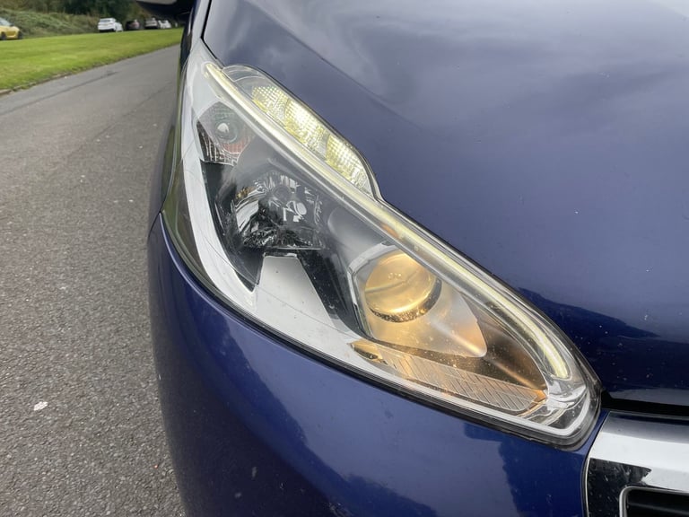 Peugeot, 208, Hatchback, 2017, Manual, 1199 (cc), 5 doors