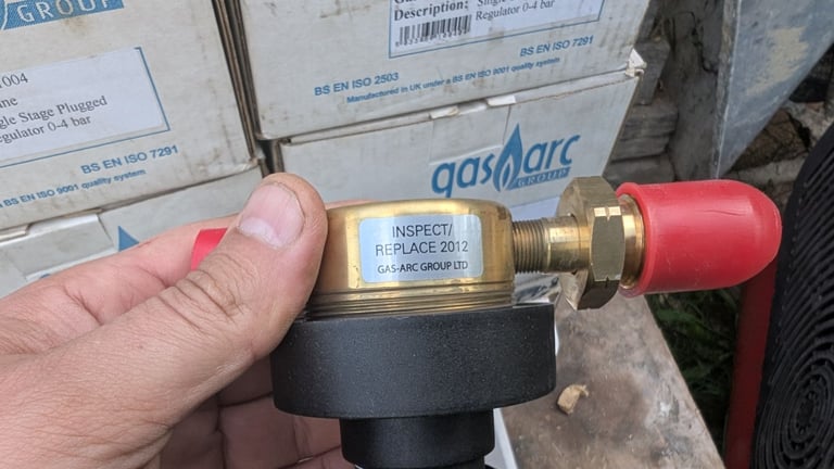 Gas regulators GASARC