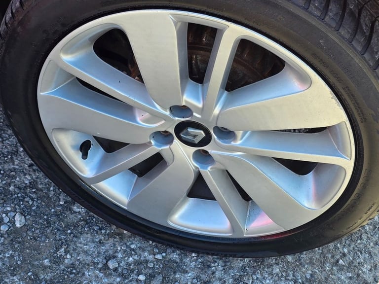 2016 Renault Clio 1.5 dCi Dynamique S Nav Hatchback 5dr Diesel Manual Euro 6 (s/s) (90 ps) Hatchb...