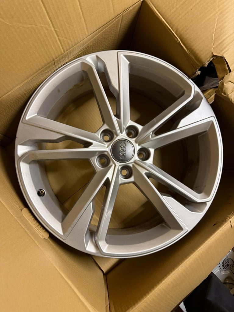 Audi Approved 19”  5 spoke S-Line alloys 
