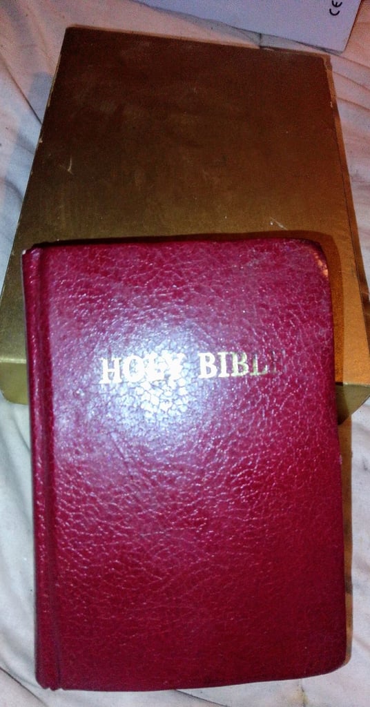 GREAT CONDITION THROUGHOUT & CLEAN 2 BEAUTIFUL LEATHER ANTIQUE BIBLES EASY TO READ AND ENJOY