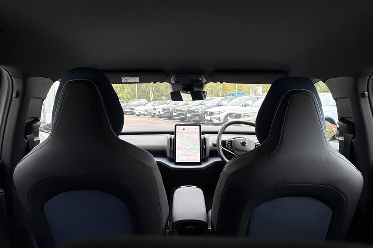 2025 Volvo EX30 Single Motor Extended Range 69kWh Plus SUV 5dr Electric Auto (272 ps) ESTATE Elec...