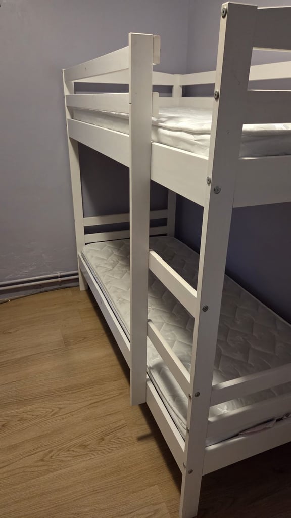 Bunk beds 