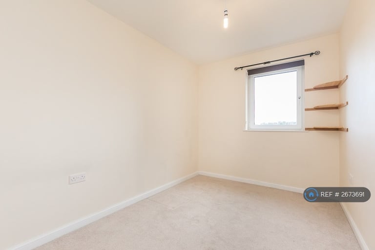 2 bedroom flat in Burnside Road, Dyce, Aberdeen, AB21 (2 bed) (#2673691)