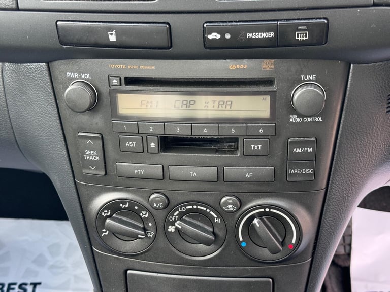 2003 Toyota Avensis T3-s Semi-auto Hatchback Petrol Automatic