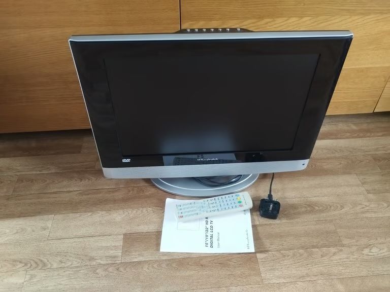 19" HD Ready Digital LCD TV/DVD Combi