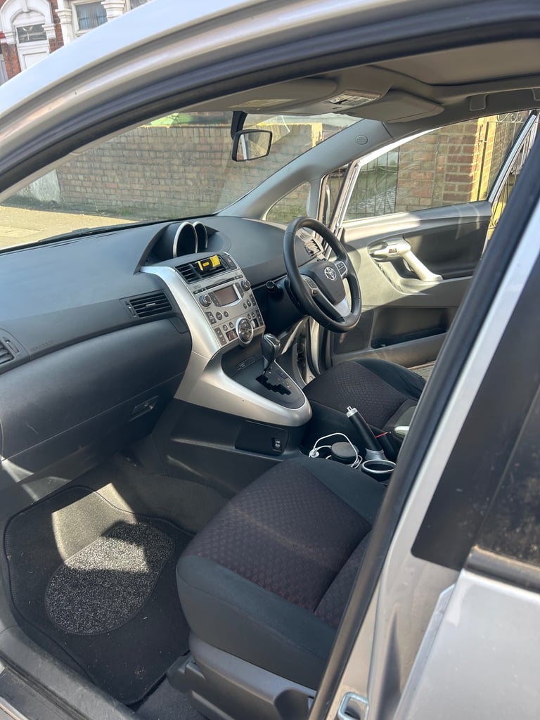 Toyota, VERSO, MPV, 2011, Semi-Auto, 1798 (cc), 5 doors