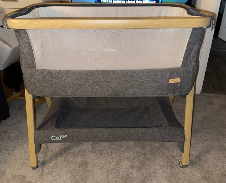 image for Tutti Bambini CoZee Bedside Crib - Oak/Charcoal