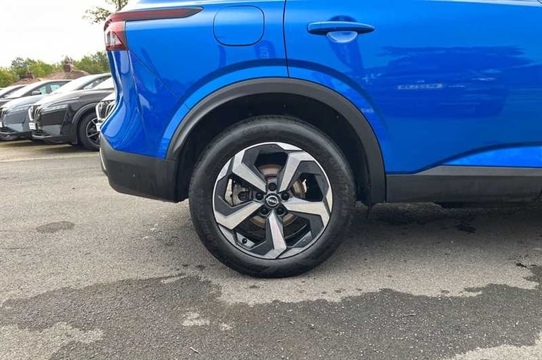 2022 Nissan Qashqai 1.3 DIG-T MH N-CONNECTA 5DR Hatchback Petrol Manual