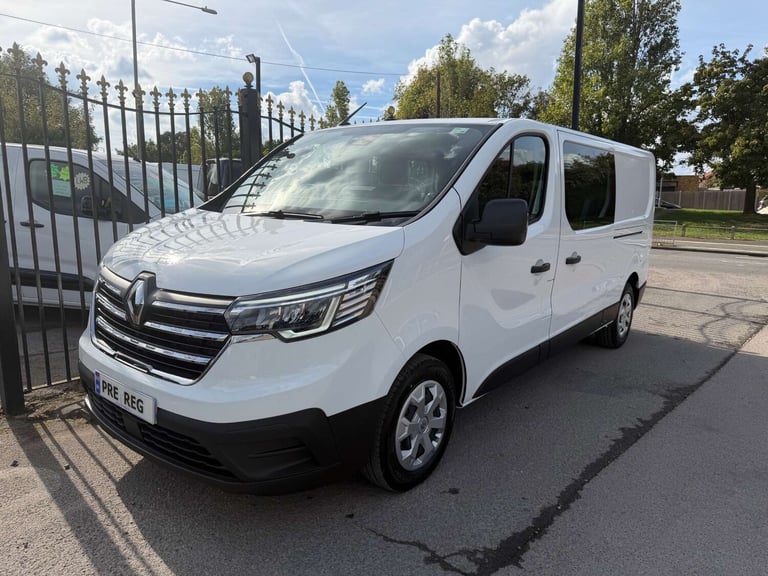 2025 Renault Trafic 2.0 dCi Blue LL30 Advance Crew Van Double Cab 6dr Diesel Manual L2 H1 Euro  C...