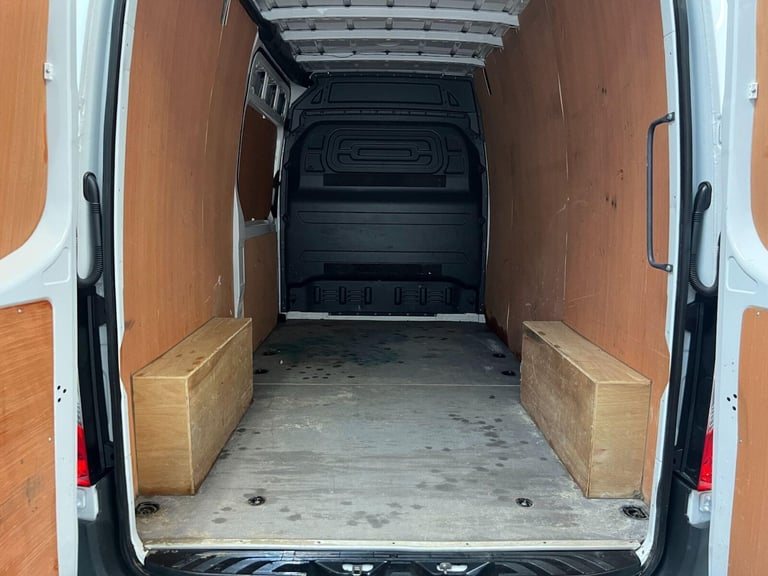 2024 Mercedes-Benz Sprinter 2.0 315 CDI Premium FWD L2 H2 Euro 6 (s/s) 5dr Panel Van Diesel Manual