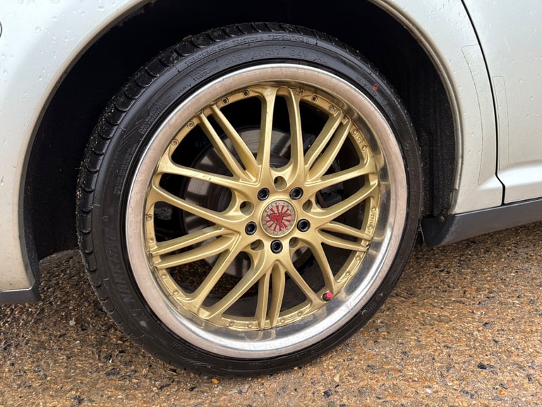 Toyota Avensis estate 2.0d4d - Image 11