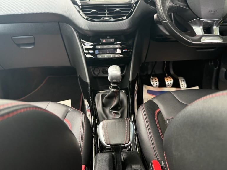 2017 Peugeot 2008 1.6 BlueHDi GT Line SUV 5dr Diesel Manual Euro 6 (s/s) (120 ps) HATCHBACK Diese...