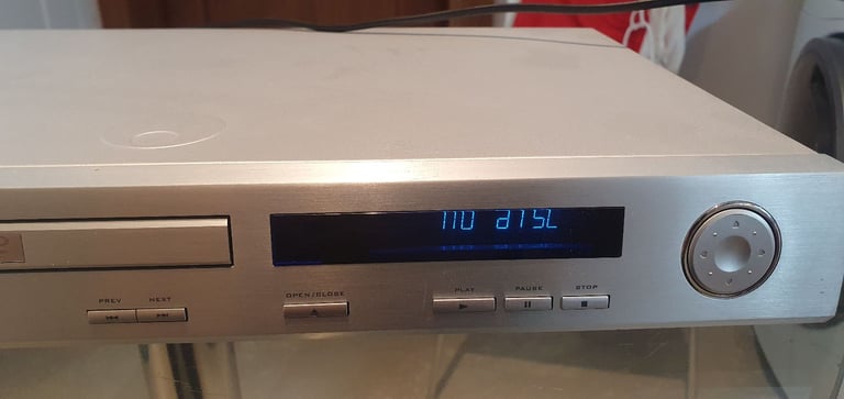 Cambridge Audio DVD/CD player Model Dvd53