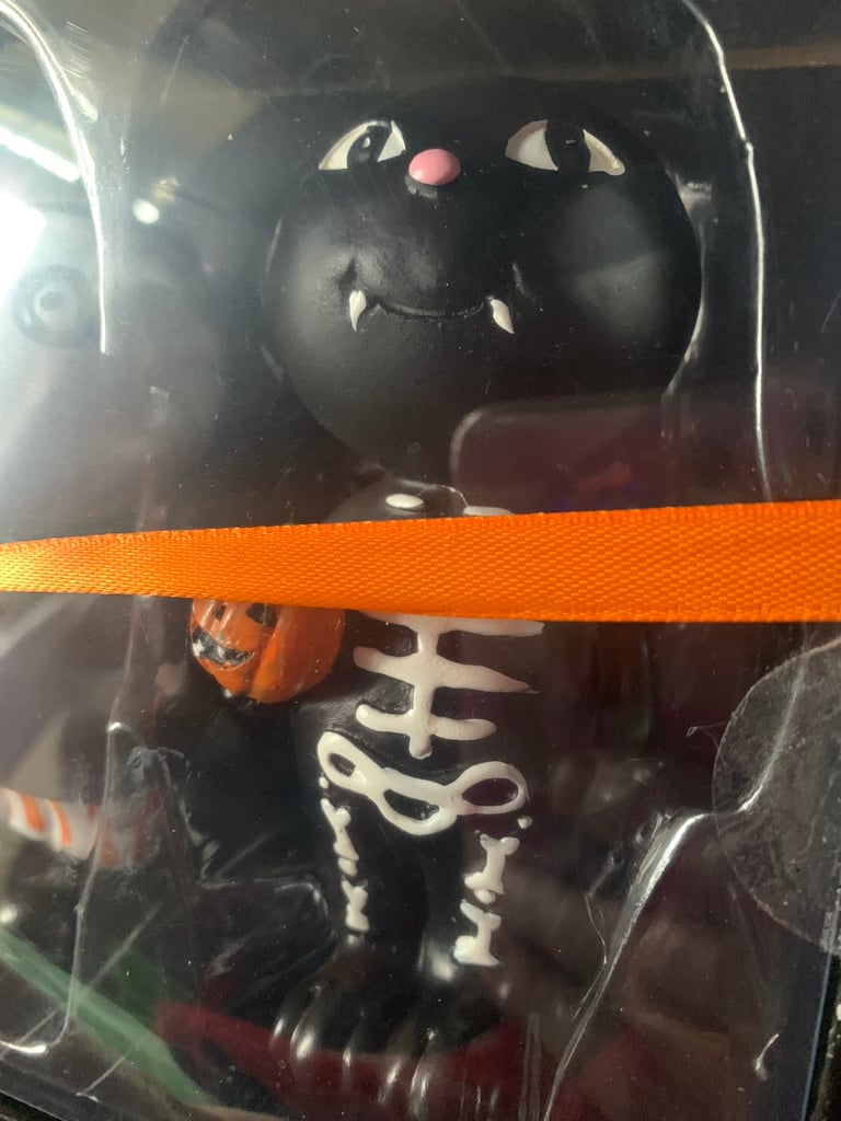 Vintage style Halloween ornaments new in box 