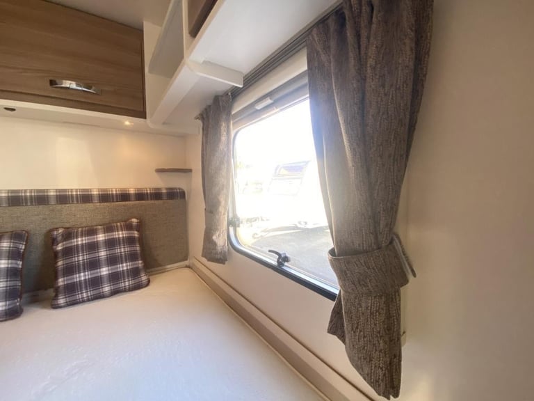 2022 SWIFT SPRITE SUPER QUATTRO FB TOURING CARAVAN
