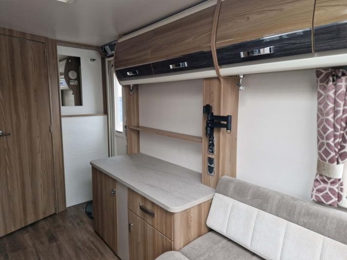 2018 Swift Conqueror 480 Used Caravan