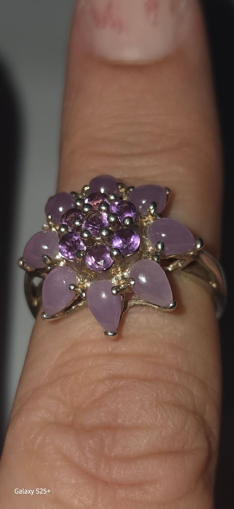 image for Beautiful sterling silver lavender jade and amethyst cluster ring size N