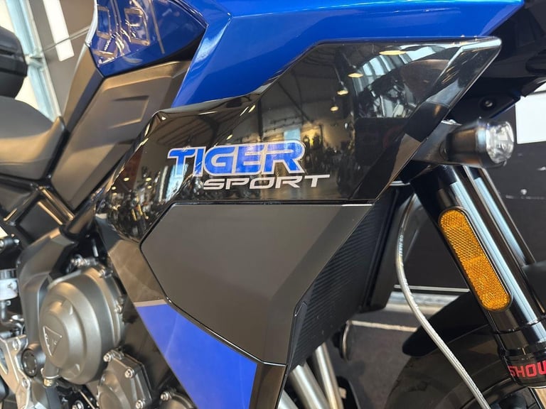 2025 Triumph Tiger 800 Sport PREMIUM Petrol blue Manual